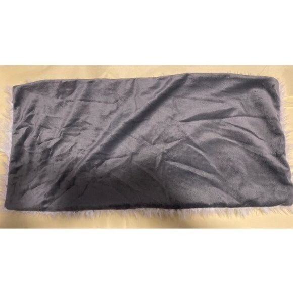 Nordstrom Tipped Coziest Faux Fur Pillow Cover NWT - Picture 5 of 7